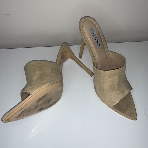 Cape Ribbon pointed faux suede high heels, size US - Picture 3 of 3